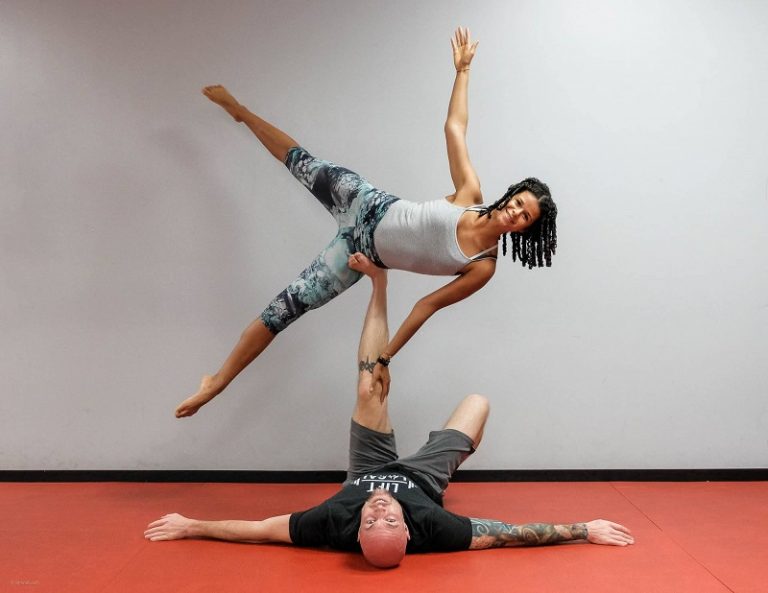 6 Acro yoga poses for beginners - Web Magazine Today