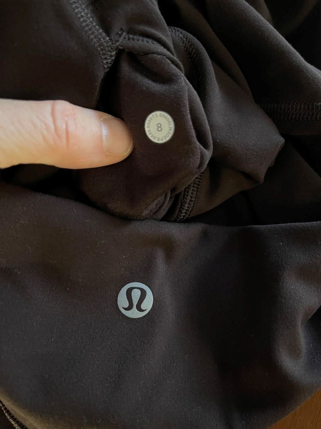 tips for identifying authentic Lululemon