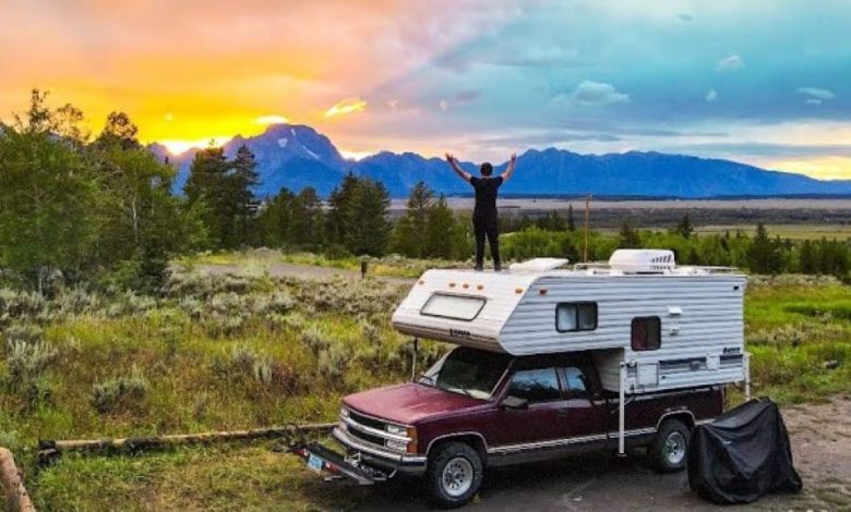 Living in an RV Full Time: Embrace the Nomad Lifestyle